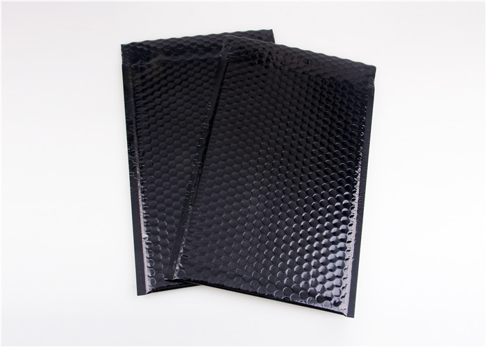 Durable Black Metallic Bubble Mailers Biodegradable Waterproof For Shipping