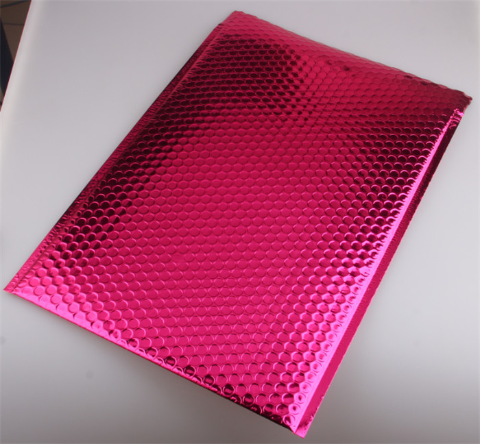 Recyclable Colored Metallic Bubble Mailers , Bubble Shipping Bags Moisture Proof