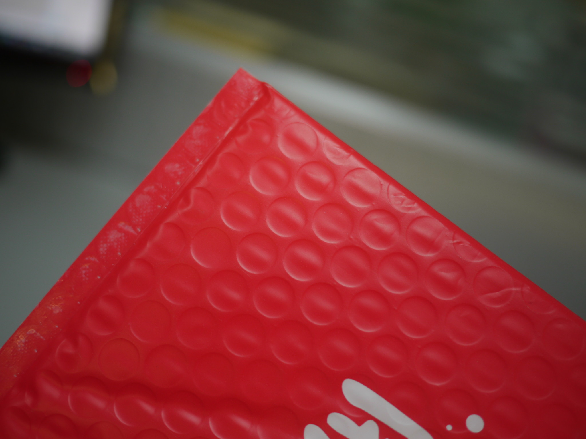 Red Bubble Lined Poly Mailers Padded Envelopes 10.5 X 16 5 Puncture