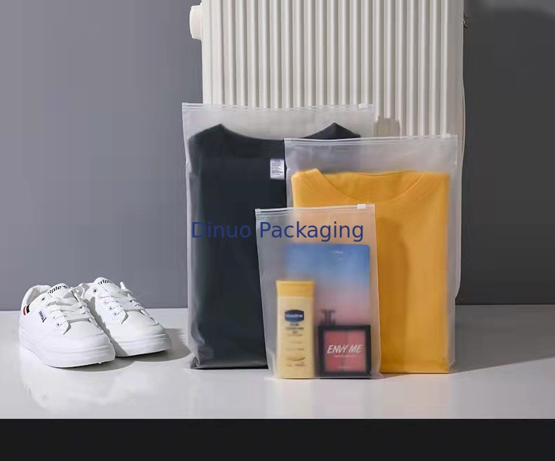 Recyclable CPE Zipper Bags 22um - 150um In Customized Colors
