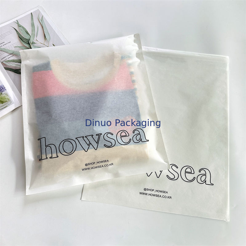 As Customized Sizes Custom Paper Bags with Self Adhesive Seal and Smooth Surface Finish