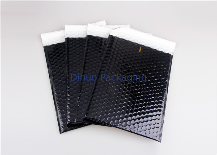 Durable Black Metallic Bubble Mailers Biodegradable Waterproof For Shipping