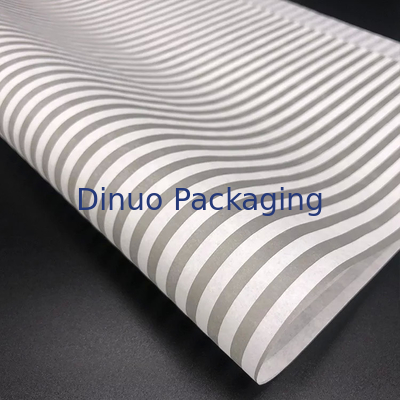 Fireproof  Wood Pulp Tissue Wrapping Paper Fashionable Colorful For Clothes Packaging
