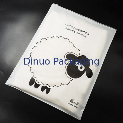 Recyclable CPE Packaging Bags CPE/PVC/PE Ziplock Garment Bag 17 X 20cm