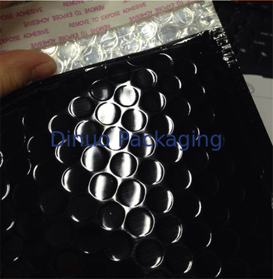 Durable Black Metallic Bubble Mailers Biodegradable Waterproof For Shipping
