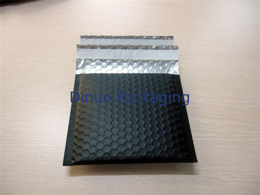 Heat Seal Matte Black Bubble Mailers 0 / 6 By 10 , Bubble Lined Courier Bags For Apparel