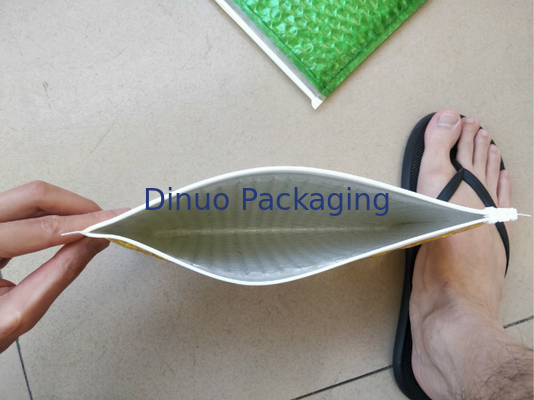 Waterproof Zipper Bubble Bags / Green Metallic Glossy Holographic 300x250mm Ziplock Foil Bubble Mailers